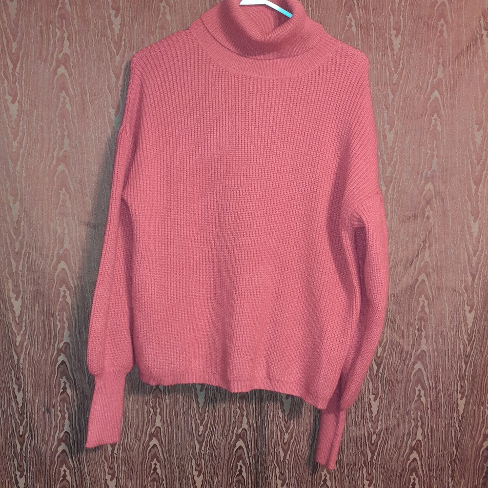 SHOPTHEMINT WOMEN'S LONG SLEEVE RED SWEATER SIZE S